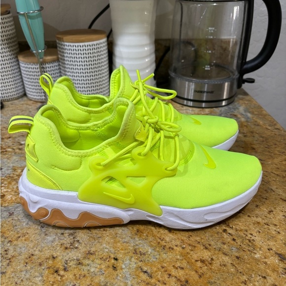 Nike Other - Nike React Presto Volt size 8
